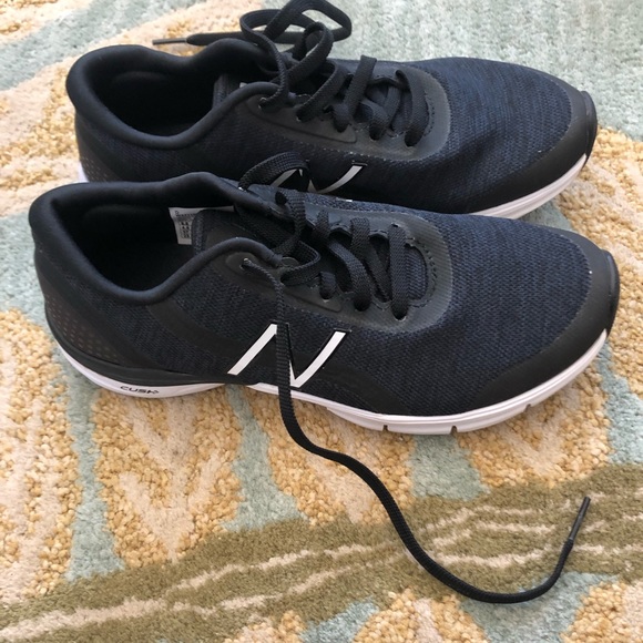 EUC New Balance 711 Trainer - Picture 3 of 3